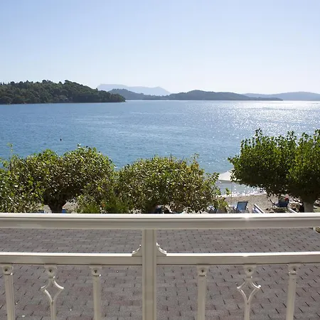 奈德里海滩酒店 2* 奈德里