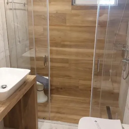 Hotel Nydri Beach 니드리
