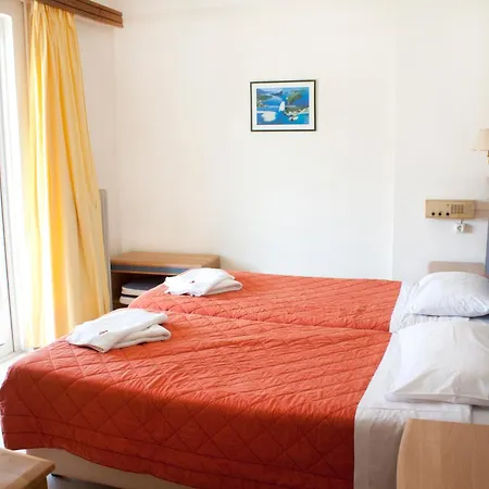 호텔 Hotel Nydri Beach