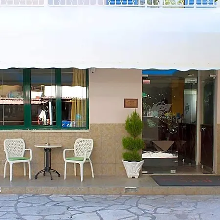 Hotel Nydri Beach Szálloda